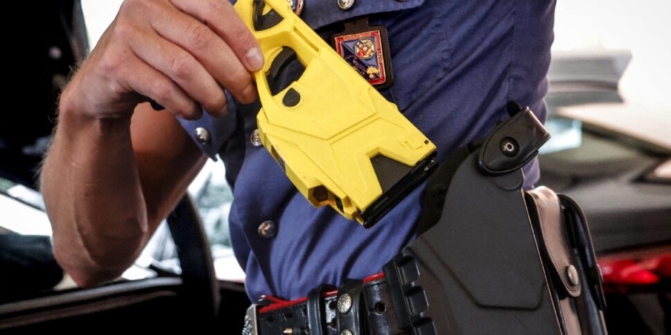 sono 5mila i taser ecco come funzionano e come devono essere usati dalle forze dell8217ordine