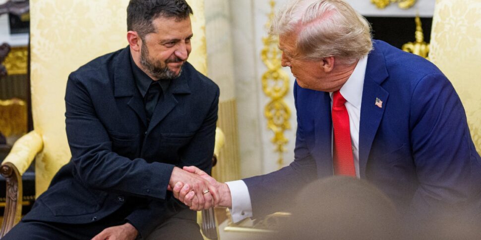 Trump chiama Orban: "Via il veto sull