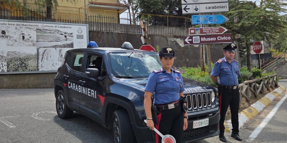 Casabona, stalking per dispute sui terreni: 50enne ai domiciliari con braccialetto elettronico Casabona, stalking per dispute sui terreni: 50enne ai domiciliari con braccialetto elettronico