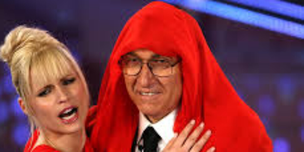 Pippo e le sue “prime donne” a Sanremo: da Edwige Fenech a Michelle Hunziker, tutte le presentatrici lanciate da Baudo