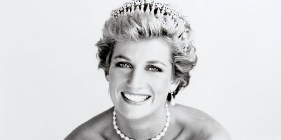 28 anni fa moriva lady Diana, ma la sua icona resiste al tempo: in vista un documentario del figlio Harry? 28 anni fa moriva lady Diana, ma la sua icona resiste al tempo: in vista un documentario del figlio Harry?
