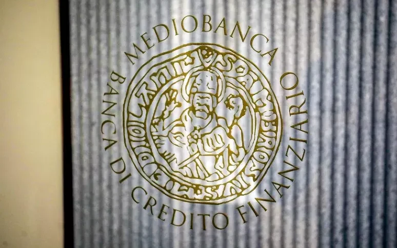 https://assets.gazzettadelsud.it/2025/08/mediobanca-774x485.webp