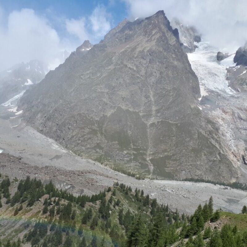La strage in montagna, alpinista morto sul Monte Bianco. Il soccorso ...