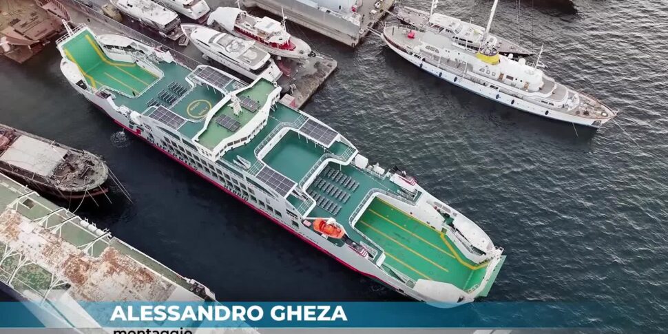 Messina, nello Stretto arriva Athena: la nuova nave di Blueferries