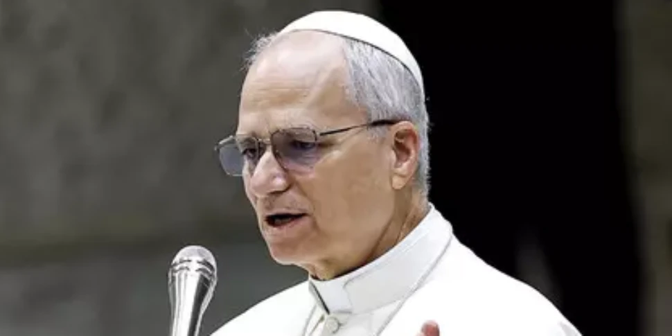 https://assets.gazzettadelsud.it/2025/08/papa-leone-970x485-1755847743.webp