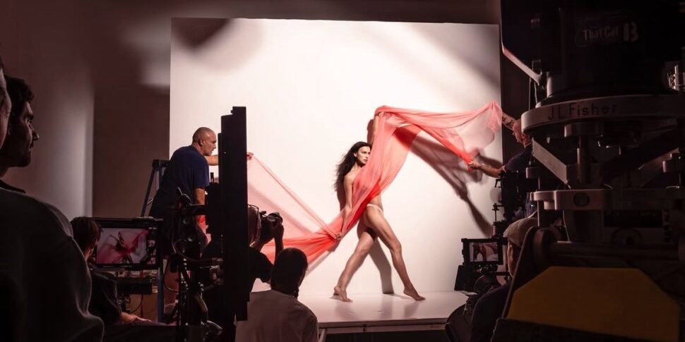 https://assets.gazzettadelsud.it/2025/08/pirelli-calendario-970x485.jpeg