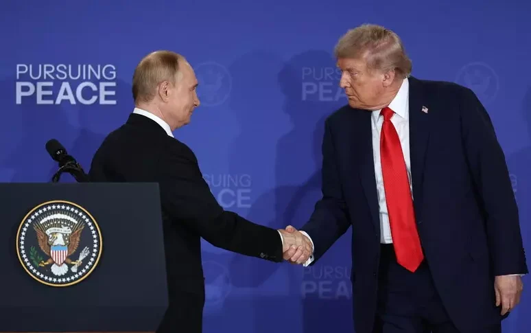 trump e putin grandi progressi ma nessuna accordo per kiev il tycoon sentir242 zelensky lo zar l ue non ostacoli la pace