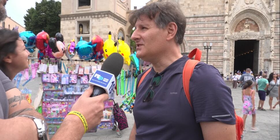 La magia della Vara continua a piazza Duomo