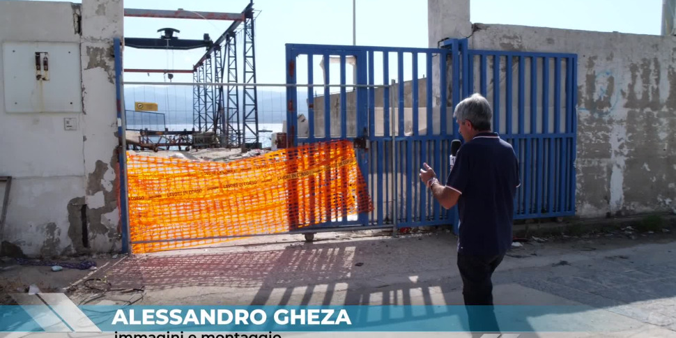 Messina, Paradiso e cantiere degli orrori: cancello chiuso, si entra via mare