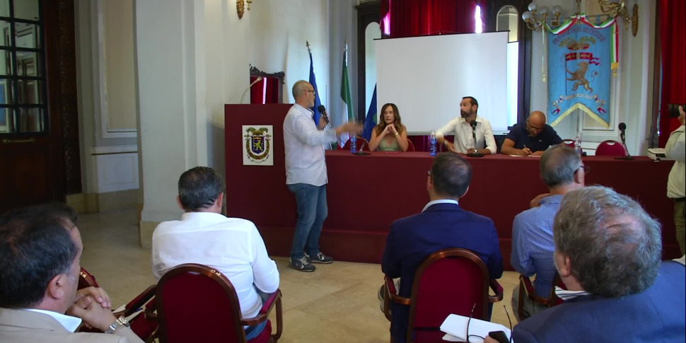 Servizio idrico misto nel Messinese, Basile chiede un passo indietro