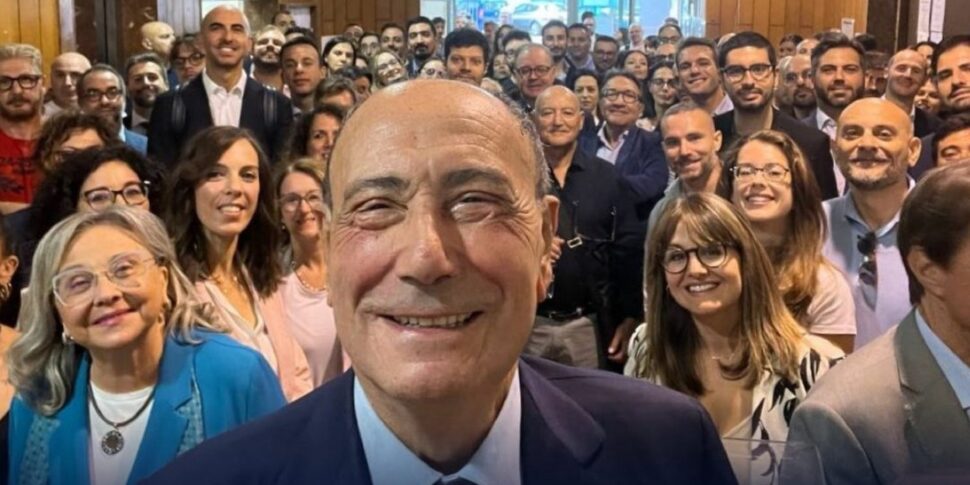 Nuovi assunti alla Regione siciliana, in 210 firmano i contratti: ad accoglierli il presidente Schifani e l’assessore Messina