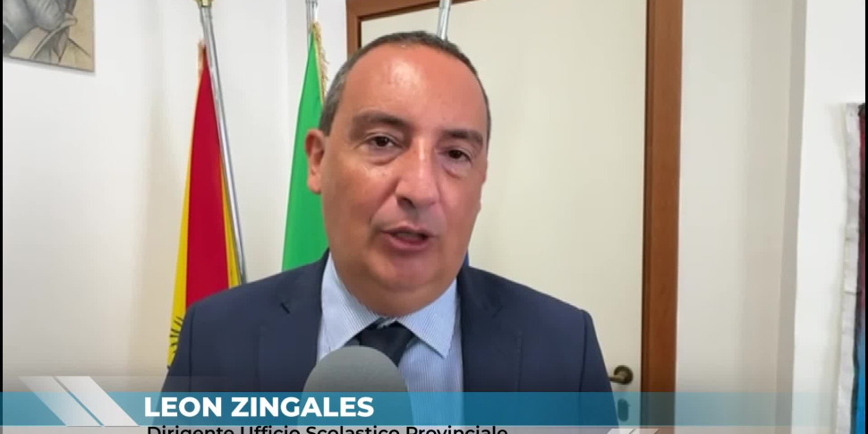 Telefonini in aula e voto in condotta: parla il Provveditore di Messina