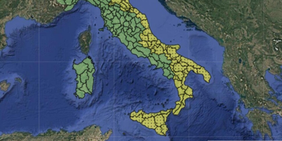 Meteo, temporali al Centro Sud: allerta gialla in Sicilia, Calabria e altre sei regioni