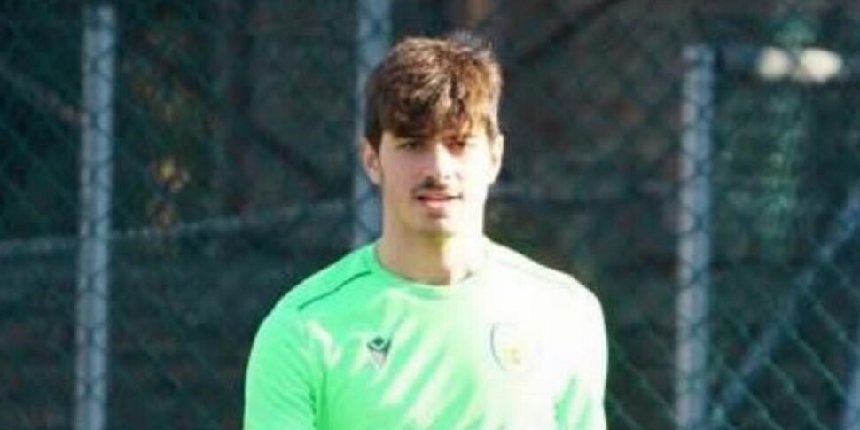 baby gang massacra di botte il 19enne andrea tigre portiere del foggia incedit il padre della vittima siamo sconvolti