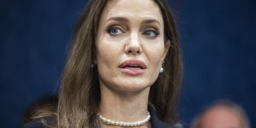 Angelina Jolie: "Non riconosco il mio paese, tempi molto pesanti" Angelina Jolie: "Non riconosco il mio paese, tempi molto pesanti"