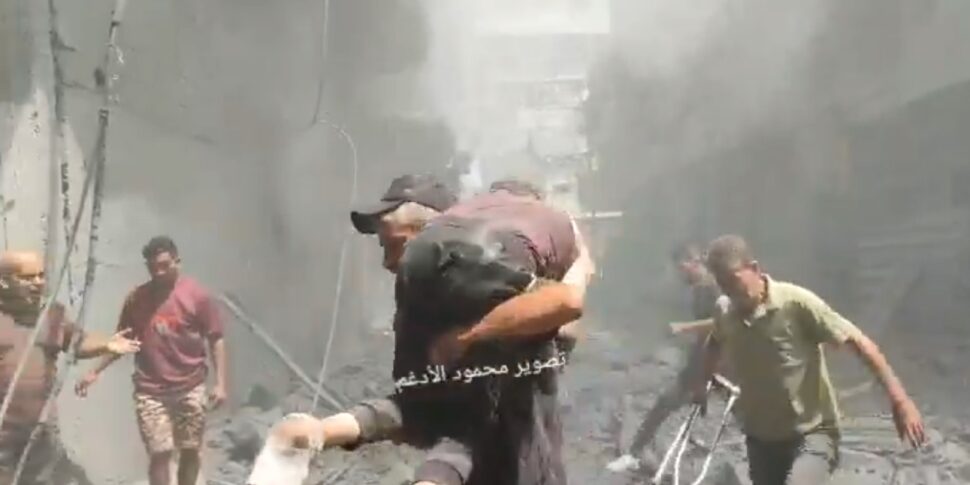 L’esercito israeliano bombarda un altro grattacielo a Gaza City: almeno 21 morti negli attacchi aerei sulla Striscia