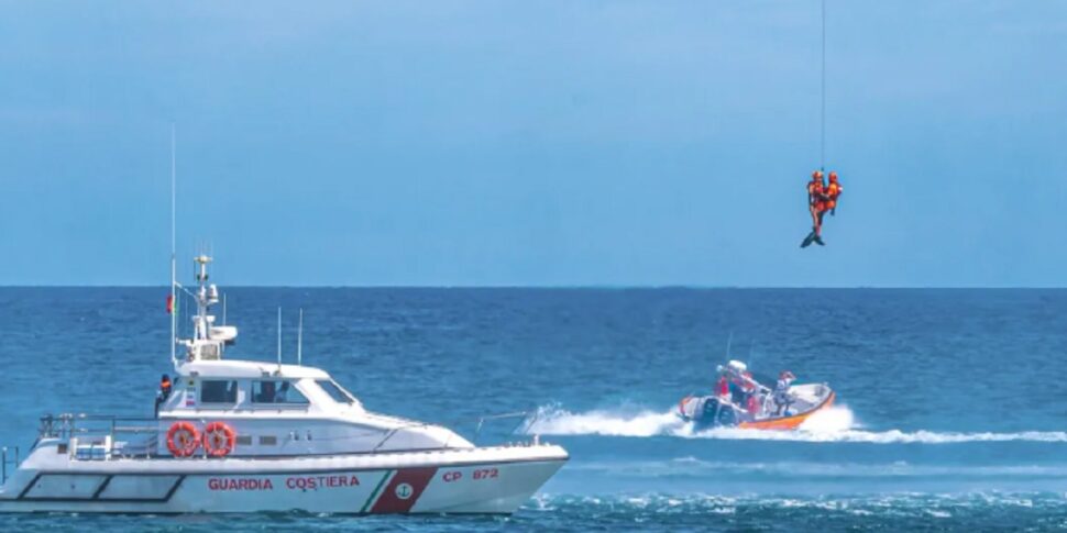 Guardia Costiera: simulata una collisione fra due imbarcazioni durante un