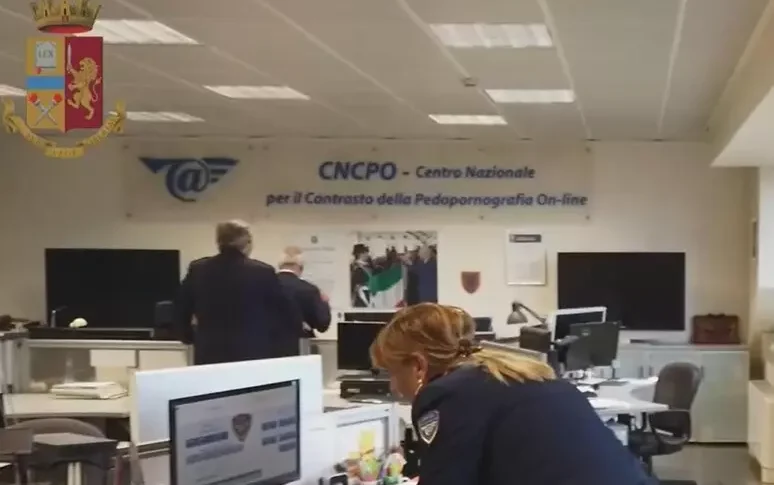 accesso pay tv sgominato il vertice del mercato illegale italiano otto arresti coprivano il 70 dello streaming per un giro di oltre 30 milioni