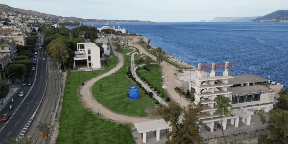 Messina, ancora ritardi per il nuovo prato in fiera. Ma il colpo d'occhio dall'alto è già uno spettacolo