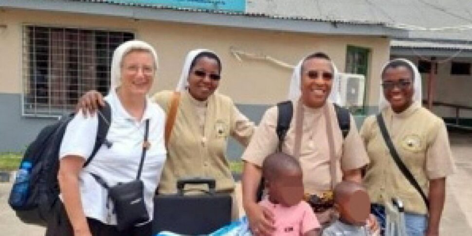 Tragico incidente in Tanzania, morte quattro suore carmelitane: tra loro l Tragico incidente in Tanzania, morte quattro suore carmelitane: tra loro l
