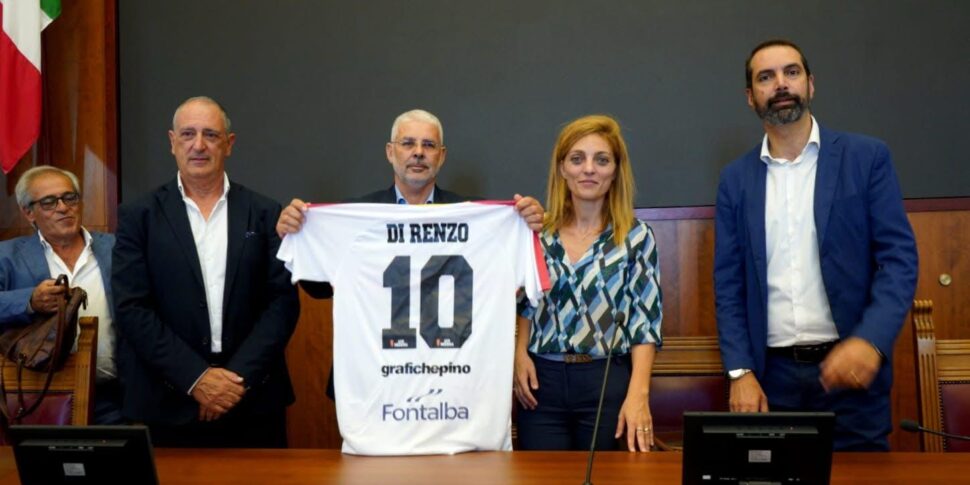 Conferenza stampa della curatrice fallimentare Di Renzo, c'è un barlume di speranza per l'ACR Messina