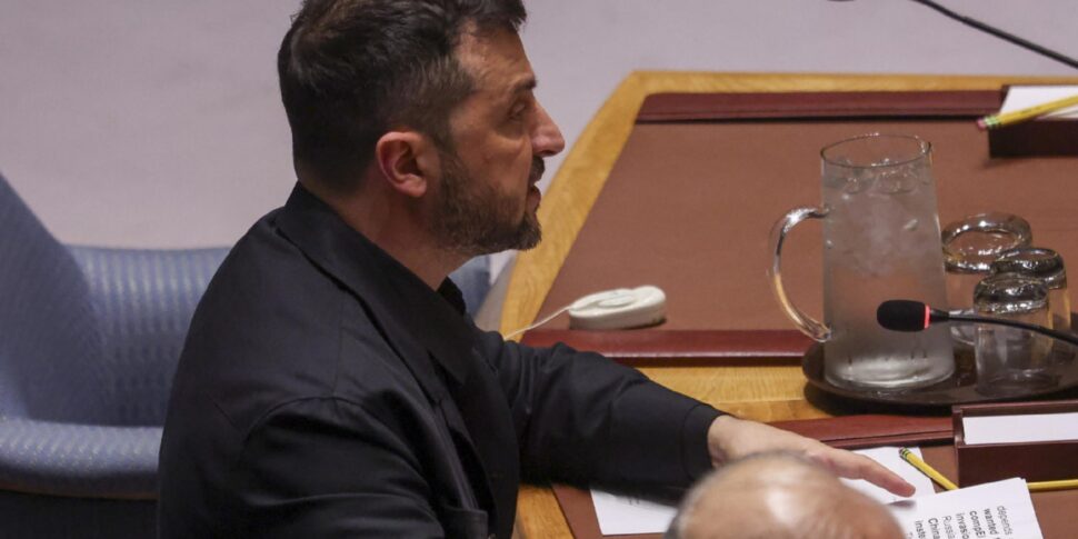 Cremlino: "Le minacce di Zelensky a Mosca irresponsabili". Berlino: "Putin deve capire quali sono i costi per la Russia"