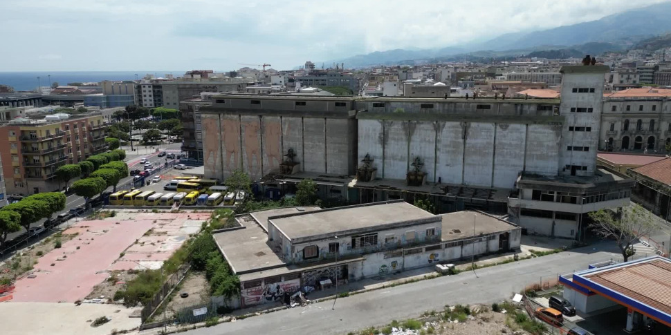 Area portuale di Messina, demolizioni dal 6 ottobre: prevista la chiusura notturna del parcheggio Cavallotti durante i lavori