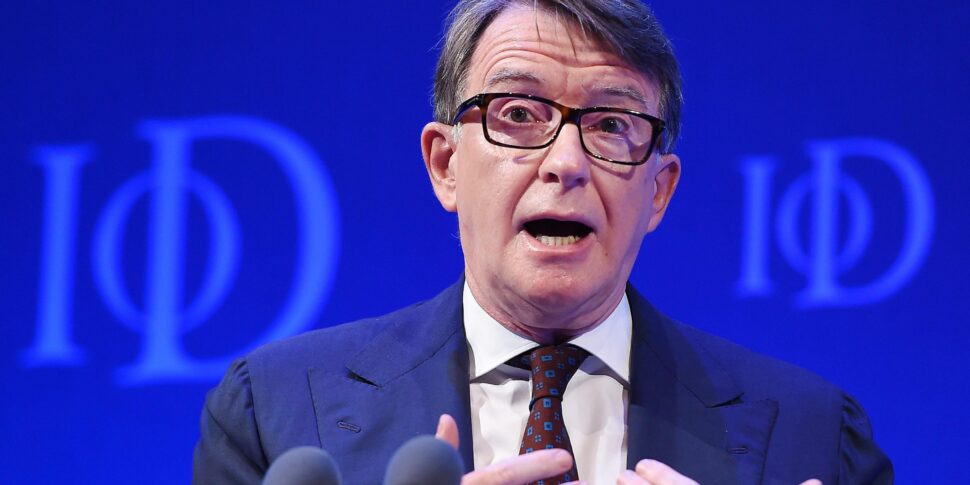 Caso Epstein, Mandelson rimosso da ambasciatore della Gran Bretagna in Usa. Diplomatico di carriera nominato ambasciatore ad interim