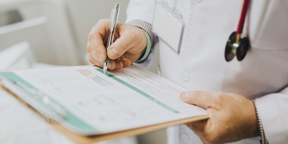 su referto dell ospedale legge paziente omosex il racconto di un 61enne di pescara mi sento umiliato