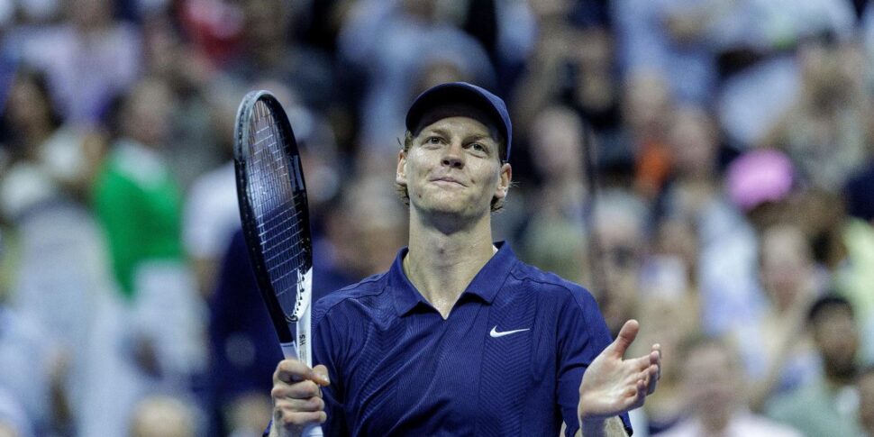 Us Open, Sinner contro Musetti: l’Italtennis va in scena a New York. Derby azzurro nei quarti, prima volta nella storia degli Slam Us Open, Sinner contro Musetti: l’Italtennis va in scena a New York. Derby azzurro nei quarti, prima volta nella storia degli Slam