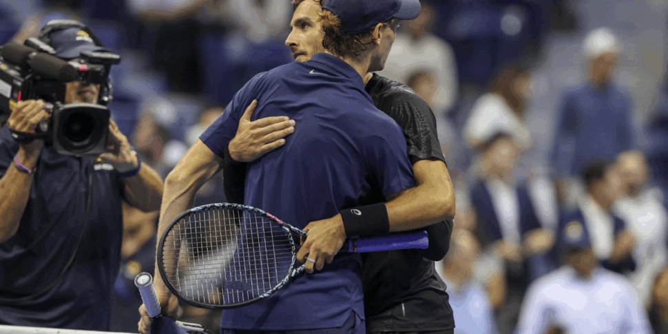 Us Open, Sinner batte Musetti nel derby italico e vola in semifinale. Sfiderà il canadese Felix Auger Aliassime Us Open, Sinner batte Musetti nel derby italico e vola in semifinale. Sfiderà il canadese Felix Auger Aliassime