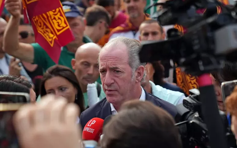Festa della Lega a Pontida. Zaia: "Vannacci può essere un valore se fa il leghista" Festa della Lega a Pontida. Zaia: "Vannacci può essere un valore se fa il leghista"