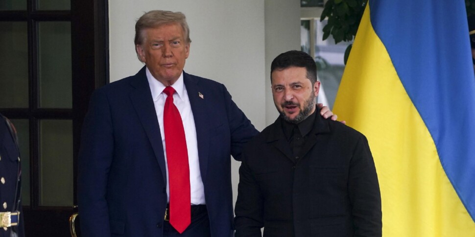 Telefonata Trump Zelensky, il leader ucraino: “Washington può fermare anche questa guerra”