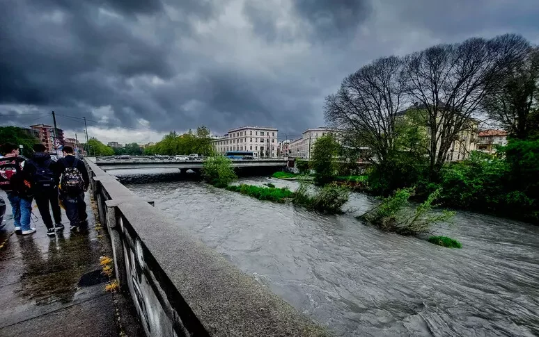 https://assets.gazzettadelsud.it/2025/10/Fiume-Torino-774x485.webp