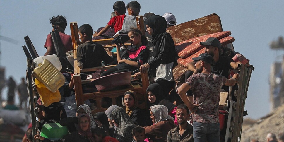 Si accelera sugli ostaggi, forse liberi domenica notte. "I militari Usa non entreranno a Gaza". Hamas rifiuta il disarmo