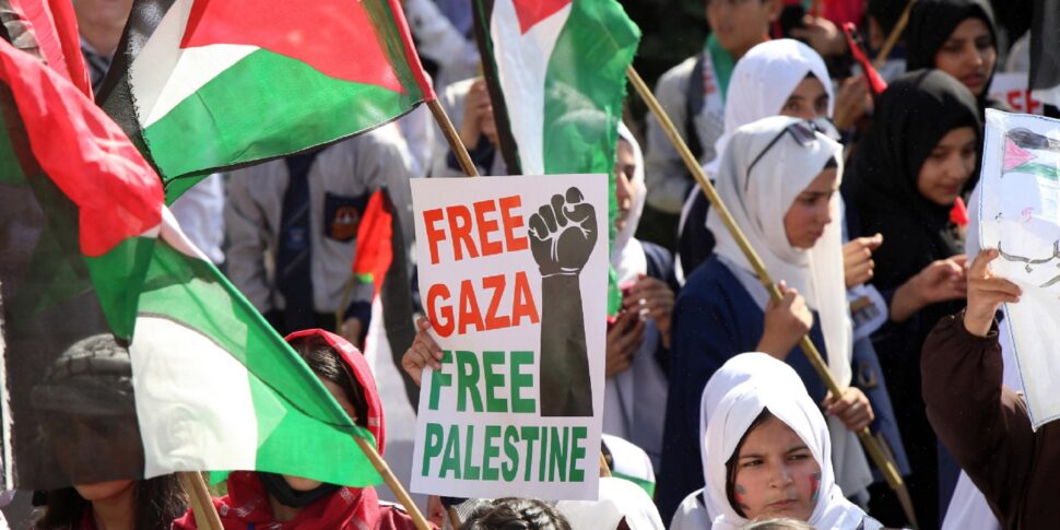 Accordo storico tra Israele e Hamas: cessate il fuoco a Gaza e rilascio degli ostaggi, il piano di Trump riaccende la speranza in Medio Oriente Accordo storico tra Israele e Hamas: cessate il fuoco a Gaza e rilascio degli ostaggi, il piano di Trump riaccende la speranza in Medio Oriente