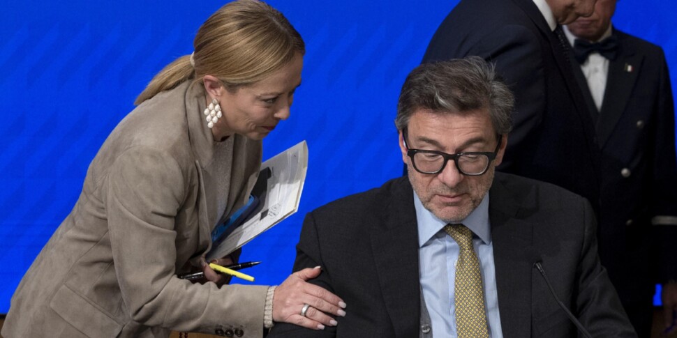 Rottamazione, Irpef, casa, famiglie, le misure della manovra. Congedo fino ai 14 anni dei figli. Flat tax al 15% per notturni e festivi Rottamazione, Irpef, casa, famiglie, le misure della manovra. Congedo fino ai 14 anni dei figli. Flat tax al 15% per notturni e festivi