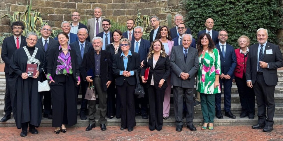https://assets.gazzettadelsud.it/2025/10/Immagine-2025-10-14-151910-970x485-1760448026.jpg