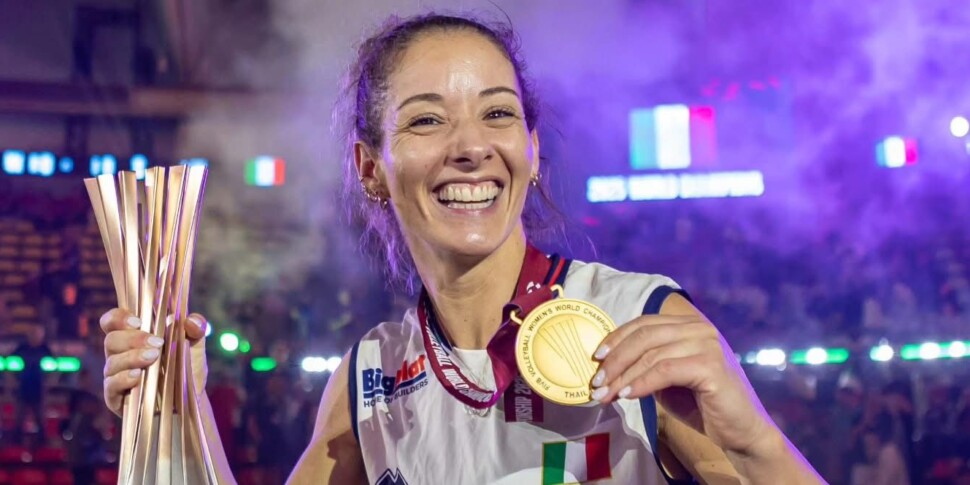 https://assets.gazzettadelsud.it/2025/10/MONICA-DE-GENNARO-970x485-1760087196.jpeg