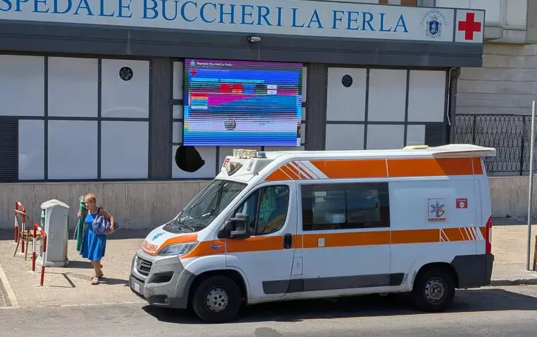 Morta in ospedale la 25enne investita da un pullman a Palermo