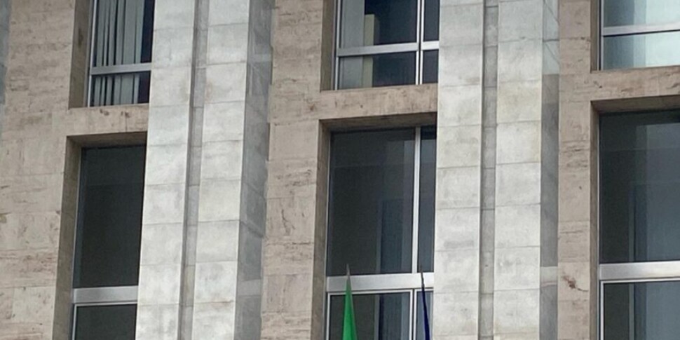 https://assets.gazzettadelsud.it/2025/10/Palazzo-970x485-1-970x485-1761308658.jpeg