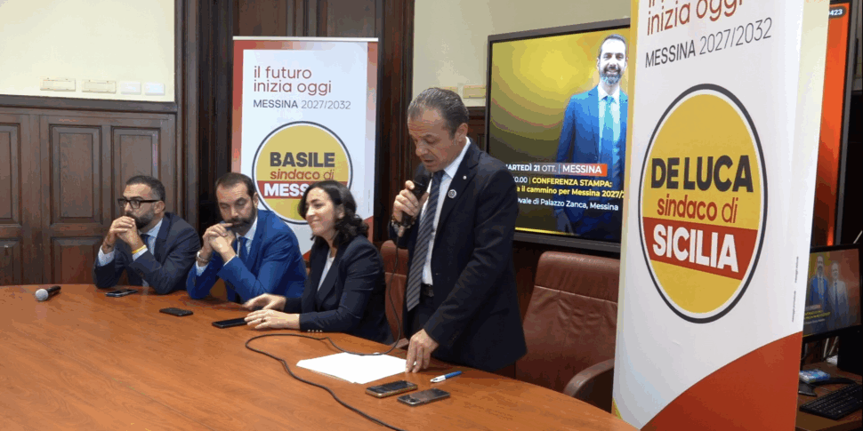 De Luca in contropiede: "Basile candidato sindaco"