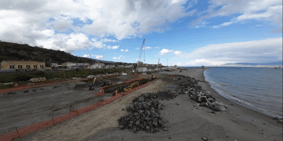 Porto Tremestieri, lavori a passo di lumaca. A metà novembre si inizia con la diga