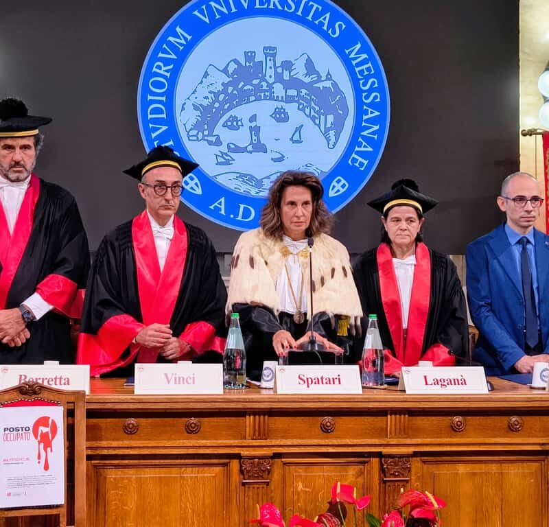 La comunità universitaria stretta nel ricordo: all'Ateneo di Messina la laurea a Sara Campanella