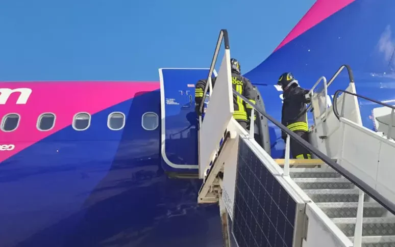 https://assets.gazzettadelsud.it/2025/10/aereo-774x485.webp