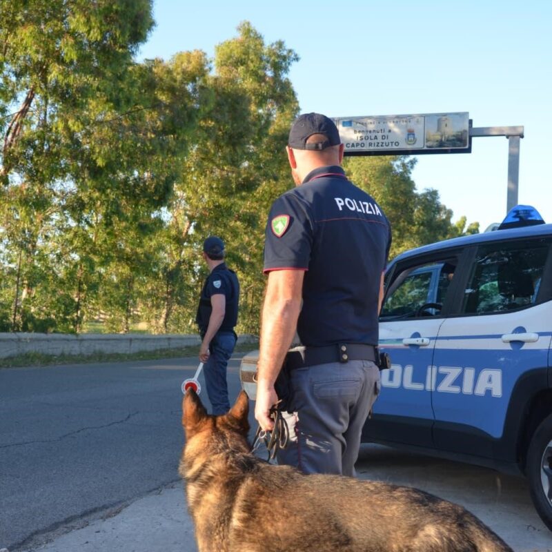 Controlli straordinari della polizia tra Crotone e Isola CR: tre denunce, sanzioni e sequestri