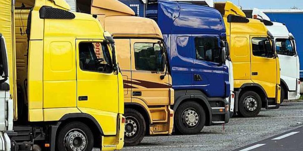 Bonus patente autotrasporto: come ottenere fino a 2.500 euro dal 20 ottobre? Bonus patente autotrasporto: come ottenere fino a 2.500 euro dal 20 ottobre?