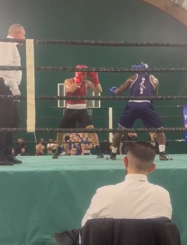 Trionfo calabrese al primo Trofeo Pugilistico “Città di Africo”: la Calabria domina la Puglia 7-1 tra applausi e grande entusiasmo