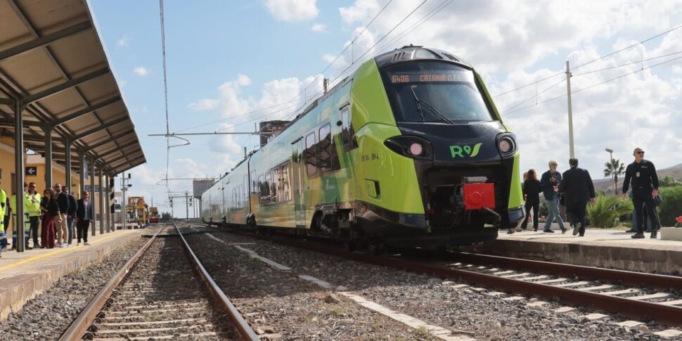 fs nuovo tratto ferroviario tra bicocca e catenanuova prosegue il potenziamento della linea palermo8211catania8211messina da Feedpress.me fs nuovo tratto ferroviario tra bicocca e catenanuova prosegue il potenziamento della linea palermo8211catania8211messina