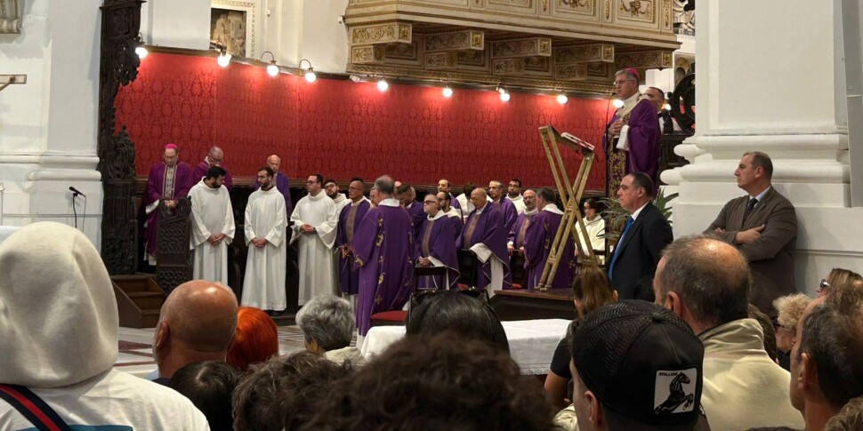 Palermo commossa e indignata, è il giorno dell Palermo commossa e indignata, è il giorno dell